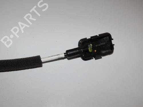 Højre fortil lås Højre fortil lås RENAULT TWINGO III (BCM_, BCA_) 0.9 TCe 90 (BCM9, BCM2) (90 hp) 36682350 36682350