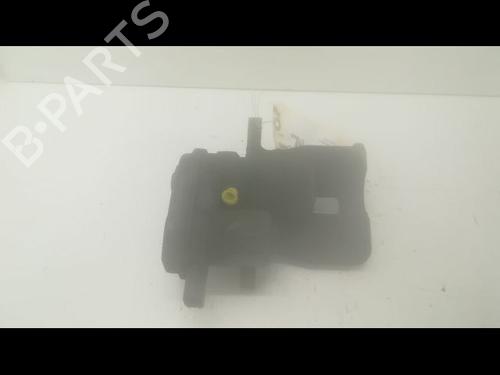 Bremssattel links hinten AUDI A4 B8 (8K2) 2.0 TDI (143 hp) 8K0615403B