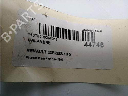 Grelha Grelha RENAULT RAPID Box Body/MPV (F40_, G40_) 1.9 D (F40R) (54 hp) 11126071 11126071