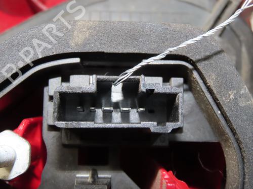 Højre baglygte PEUGEOT 208 I (CA_, CC_) 1.2 VTI 82 (82 hp) 31324671