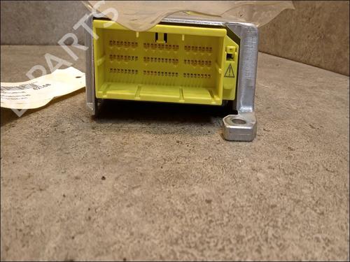 ecu-airbags-toyota-rav-4-ii-_a2_-20-d-4wd-cla20_-cla21_-cla20r-cla21r-8917042160-2000-2001-2002-2003-2004-2005-9617767 main image