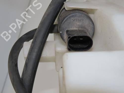 Réservoir lave-glace PORSCHE 911 Convertible (997) 3.6 Carrera (325 hp) 31865313