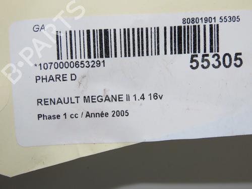 Phare droit RENAULT MEGANE II (BM0/1_, CM0/1_) 1.4 16V (BM0B, CM0B) (98 hp) 31984653