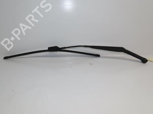 Used Front windshield wiper arm FIAT TIPO Hatchback (356_, 357_) 1.4 (356HXA1B, 357) (95 hp) 30164379