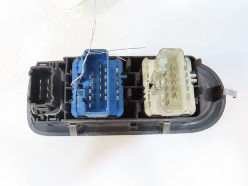 Left front window switch RENAULT CLIO III (BR0/1, CR0/1) 1.6 16V (BR05, BR0B, BR0Y, BR15, BR1J, BR1M, BR1Y, CR0B,... | BP38226477I27 - Image 3