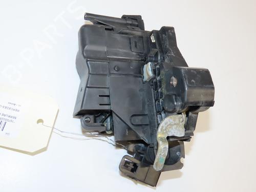 Front right lock MERCEDES-BENZ CLK (C208) CLK 230 Kompressor (208.347) | BP28968787C97 