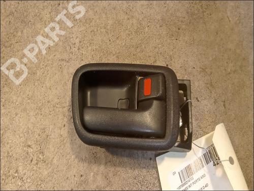 Used Rear right interior door handle TOYOTA RAV 4 II (_A2_) 2.0 D 4WD (CLA20_, CLA21_, CLA20R, CLA21R) (116 hp) 9617780