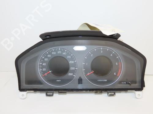 Used Instrument cluster Instrument cluster VOLVO V70 III (135) D5 (185 hp) 40484815 40484815
