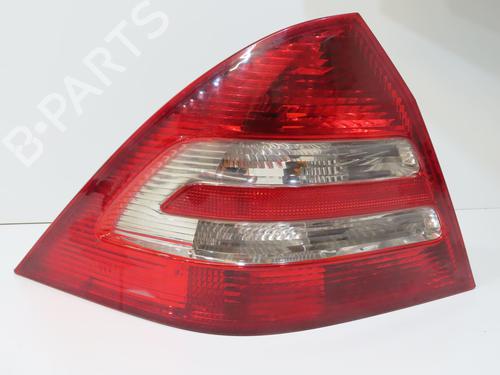 Used Left taillight Left taillight MERCEDES-BENZ C-CLASS (W203) C 220 CDI (203.008) (150 hp) 36345376 36345376