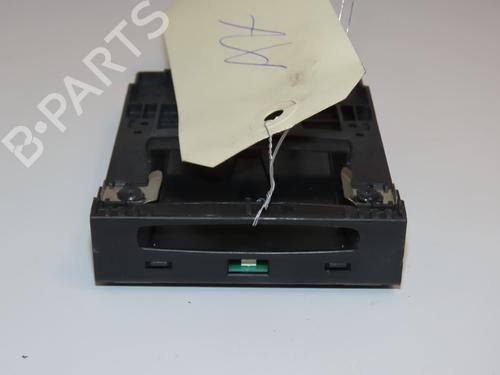 Used Card reader Card reader RENAULT MEGANE III Hatchback (BZ0/1_, B3_) 1.5 dCi (BZ09, BZ0D, BZ1W, BZ29, BZ14) (110 hp) 28829725 28829725
