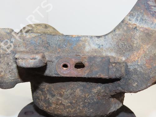 Used Left front steering knuckle Left front steering knuckle RENAULT MASTER III Van (FV) 2.3 dCi 100 FWD (FV0A, FV0B, FV0G, FV0K, FV0H) (101 hp) 19162143 19162143