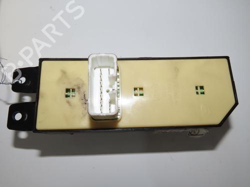 Left front window switch HYUNDAI SANTA FÉ I (SM) 2.0 CRDi 4x4 | BP38275586I27 - Image 2