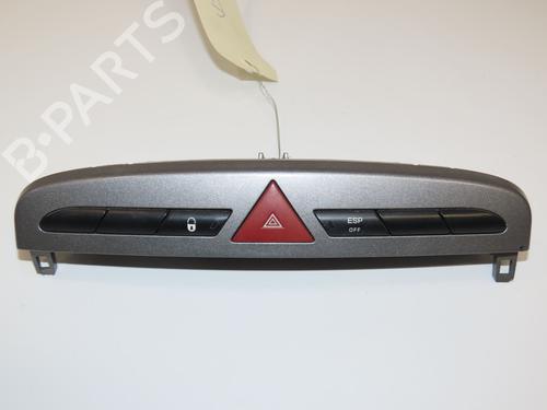 Used Warning switch PEUGEOT 308 SW I (4E_, 4H_) 1.6 HDi (112 hp) 28830213