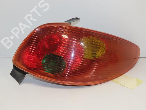 Right taillight PEUGEOT 206 Hatchback (2A/C) 1.6 16V | BP28331568C35 