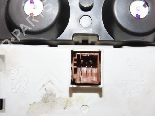 Instrument cluster PEUGEOT 308 I (4A_, 4C_) 2.0 HDi | BP28801778C47 