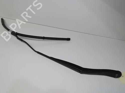 Used Front windshield wiper arm Front windshield wiper arm RENAULT CLIO V (B7_) 1.5 Blue dCi 100 (B7AD) (101 hp) 33998955 33998955
