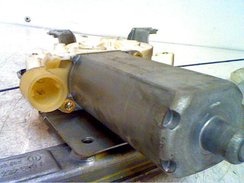 Used Rear right window mechanism RENAULT CLIO II (BB_, CB_) 1.5 dCi (B/CB07) (65 hp) 23176691