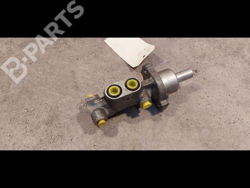 Used Brake master cylinder CITROËN XSARA (N1) 1.9 TD (90 hp) 9612465