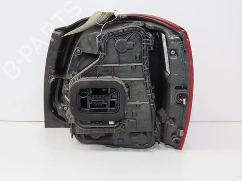 Piloto trasero izquierdo VW POLO V (6R1, 6C1) 1.4 TDI (75 hp) 31302770