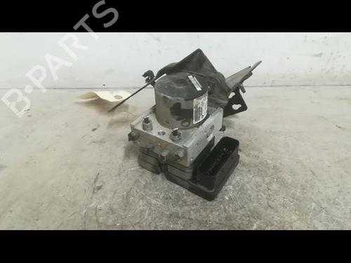 abs-pump-renault-twingo-ii-cn0_-15-dci-cn0e-8201078284-2007-9609676 main image