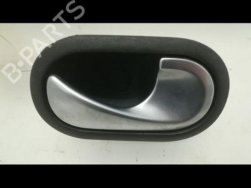 Used Front right interior door handle Front right interior door handle 9596329 9596329