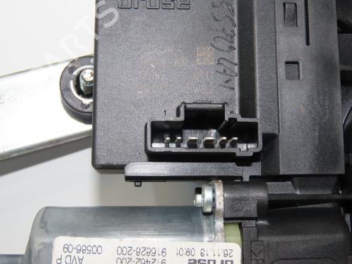 Rudehejsemekanisme Højre foran RENAULT MEGANE III Hatchback (BZ0/1_, B3_) 1.6 dCi (BZ00, BZ12, BZ13) | BP31030234C23 