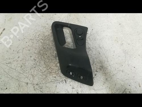 Used Left front window switch Left front window switch 34333579 34333579