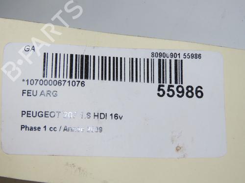 Farolim esquerdo PEUGEOT 207 (WA_, WC_) 1.6 HDi (90 hp) 31302771