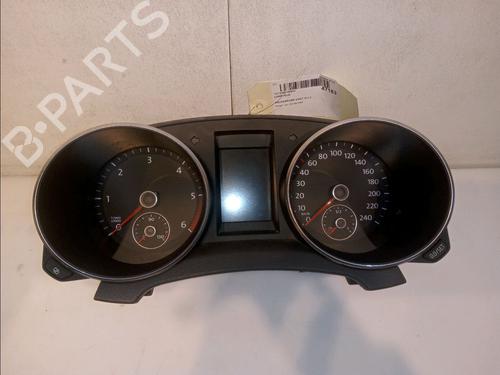 Used Instrument cluster VW GOLF VI (5K1) 2.0 TDI (110 hp) 14951117