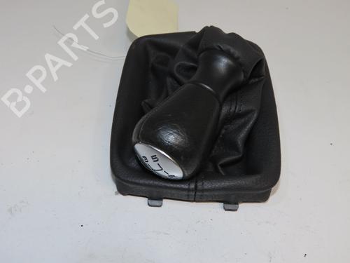 Levier de vitesses Levier de vitesses PEUGEOT 206 Hatchback (2A/C) 1.4 i (75 hp) 40050808 40050808