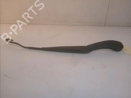 Used Front windshield wiper arm Front windshield wiper arm 15492333 15492333