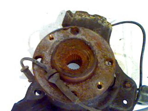 Used Left front steering knuckle Left front steering knuckle 36493882 36493882