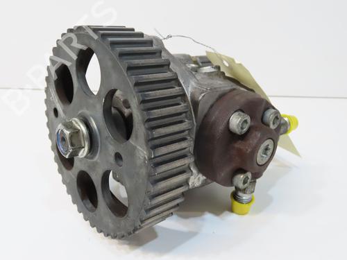Used Injection pump Injection pump OPEL MERIVA A MPV (X03) 1.7 CDTI (E75) (100 hp) 33744769 33744769