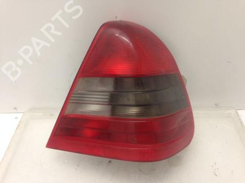 Used Right taillight Right taillight MERCEDES-BENZ C-CLASS (W202) C 220 D (202.121) (95 hp) 36495779 36495779