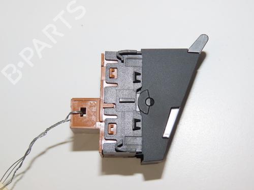 Used Right rear window switch Right rear window switch OPEL CORSA B (S93) 1.7 D (F08, F68, M68) (60 hp) 36495262 36495262