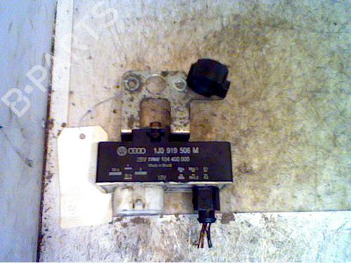 Used Electronic module Electronic module VW FOX Hatchback (5Z1, 5Z3, 5Z4) 1.4 TDI (70 hp) 36493366 36493366