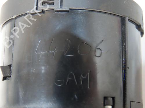 Used Headlight switch Headlight switch VW SCIROCCO III (137, 138) 2.0 TDI (140 hp) 16572804 16572804