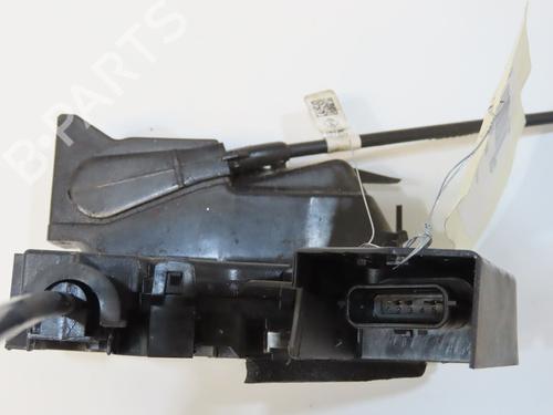 front-right-lock-renault-megane-iv-hatchback-b9amn_-2015-39013445 main image