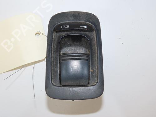 Used Left rear window switch Left rear window switch PORSCHE CAYENNE (9PA) Turbo 4.5 (450 hp) 33298121 33298121