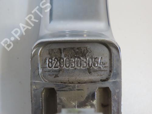 Used Front left exterior door handle RENAULT MEGANE II (BM0/1_, CM0/1_) 2.0 Renault Sport (224 hp) 28831221
