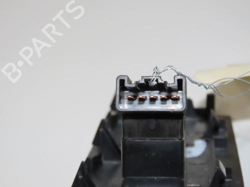 Right rear window switch SUZUKI GRAND VITARA II (JT, TE, TD) 1.9 DDiS All-wheel Drive (JT419, TD44, JB419WD, JB419XD,... | BP32076143I28 - Image 2