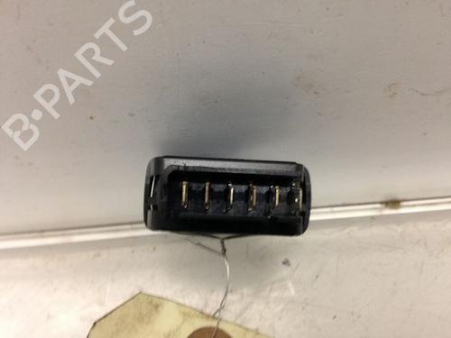 Used Switch RENAULT CLIO II (BB_, CB_) 1.9 D (B/CB0E, BB0J) (64 hp) 9594439