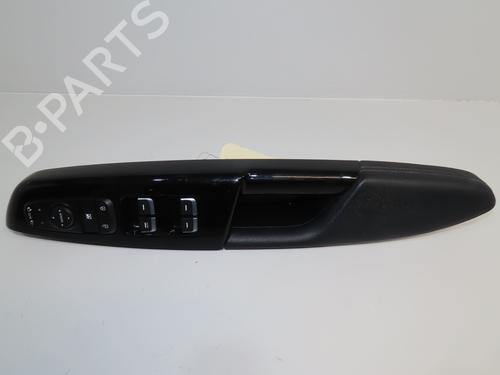 Used Left front window switch KIA SPORTAGE IV (QL, QLE) 1.7 CRDi (141 hp) 31120883