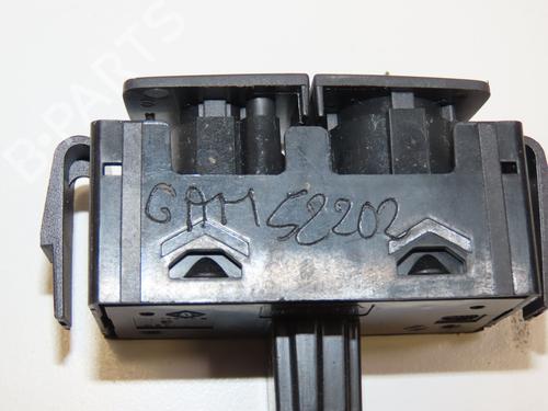 Warning switch RENAULT TRAFIC III Van (FG_) 1.6 dCi 125 (FGMH) | BP28572990I22 