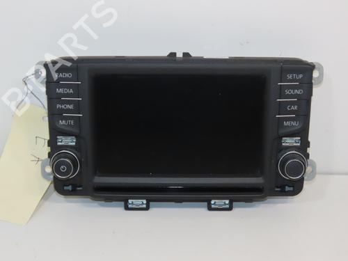 Used Radio VW POLO V (6R1, 6C1) 1.2 TSI 16V (90 hp) 28968039