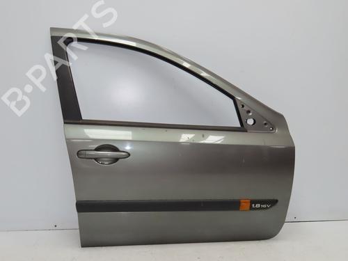 Used Right front door Right front door 18646097 18646097