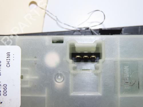 Left front window switch NISSAN NOTE (E11, NE11) 1.5 dCi | BP31242561I27 