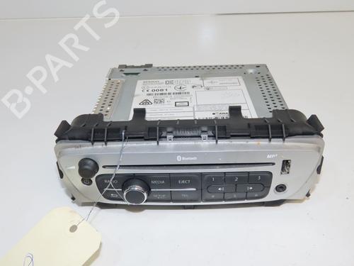 Used Radio Radio RENAULT TWINGO II Hatchback Van (CNO_) 1.5 dCi (CN03) (75 hp) 40484818 40484818