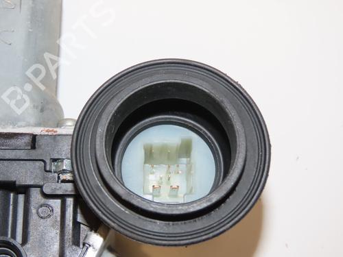 Used Front left window mechanism TOYOTA YARIS (_P13_) 1.5 Hybrid (NHP130_, NHP130) (101 hp) 28801913