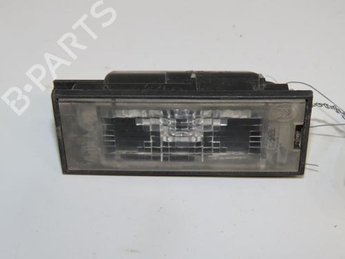 Luz matrícula Luz matrícula RENAULT CLIO IV (BH_) 1.5 dCi 90 (90 hp) 14880699 14880699